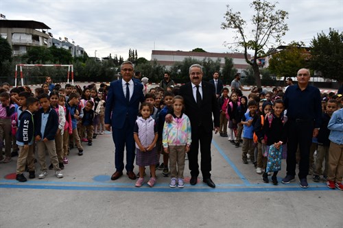 ‘’Bayrağın Gölgesinde Birlikteyiz.’’ Projesi.